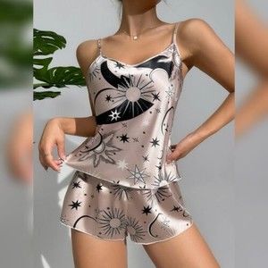 Rubylishious Pink satin pijama set Size medium 95% polyester, 5% spandex 3oz